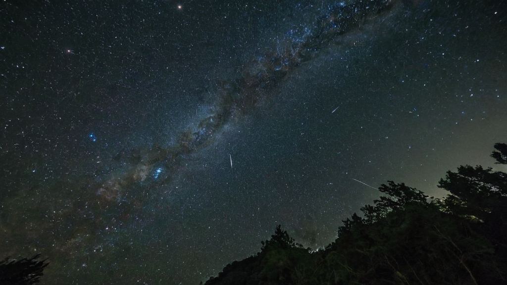 娱乐吃瓜君揭露谣言背后真相引发争议明星态度大反转