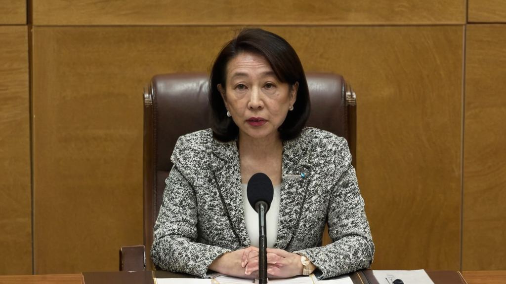 国产爆菊引发热议不吃爆菊怎么称得上是吃货台都有哪些官方账号引关注