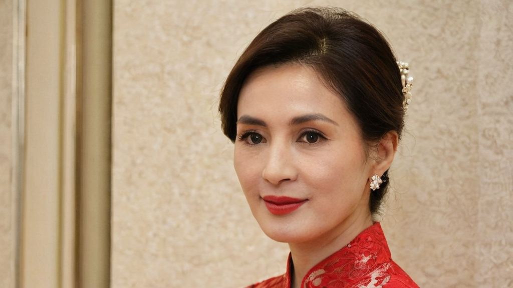 娱乐圈吃瓜爆料姐让网友震惊的身份变化和未来走向