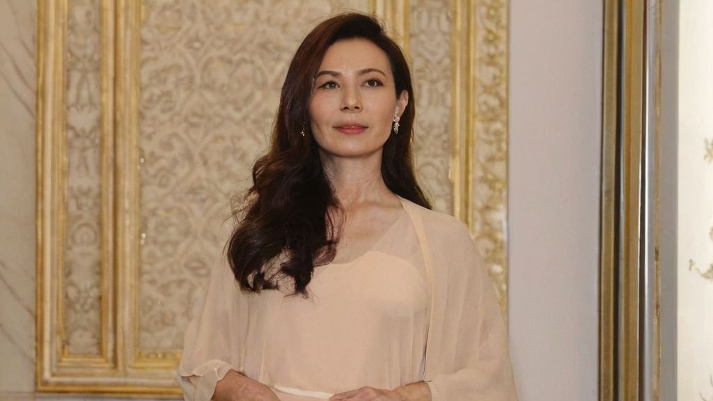 网络热门事件引发娱乐圈新热议，年轻吃瓜君的搞笑视频崭露头角